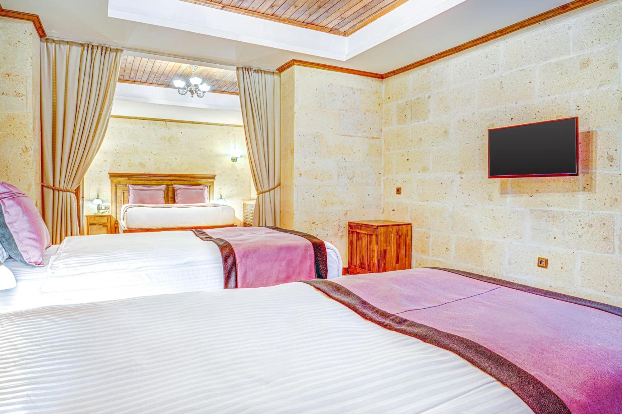 Unique Cappadocia Palace Goreme Exterior photo